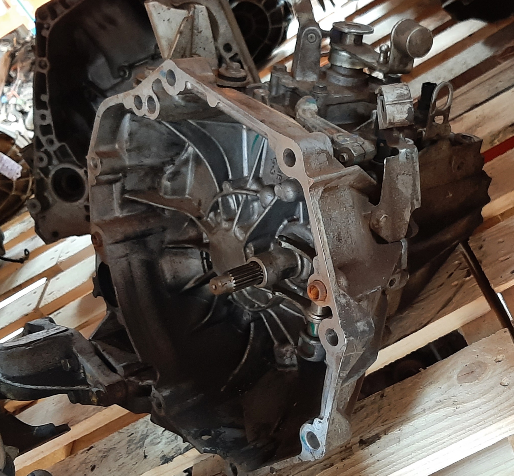 SWIFT 1.2 GL MANUAL GEARBOX