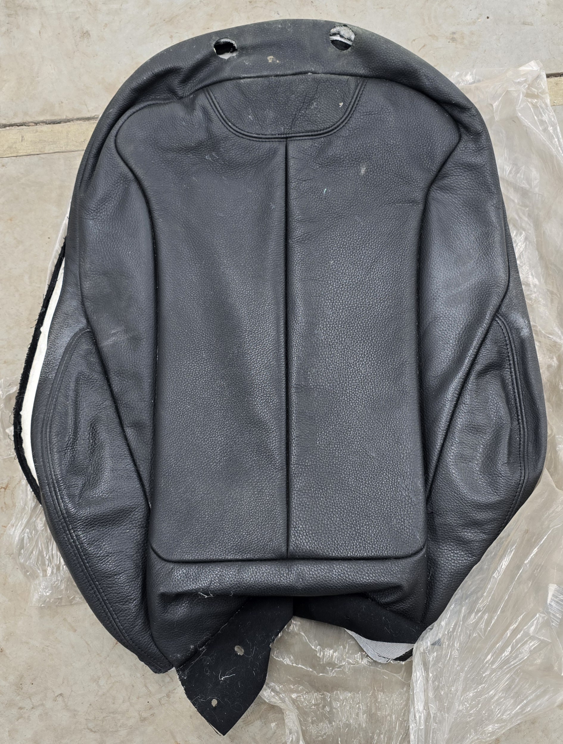 F30 RIGHT FRONT BACKREST COVER