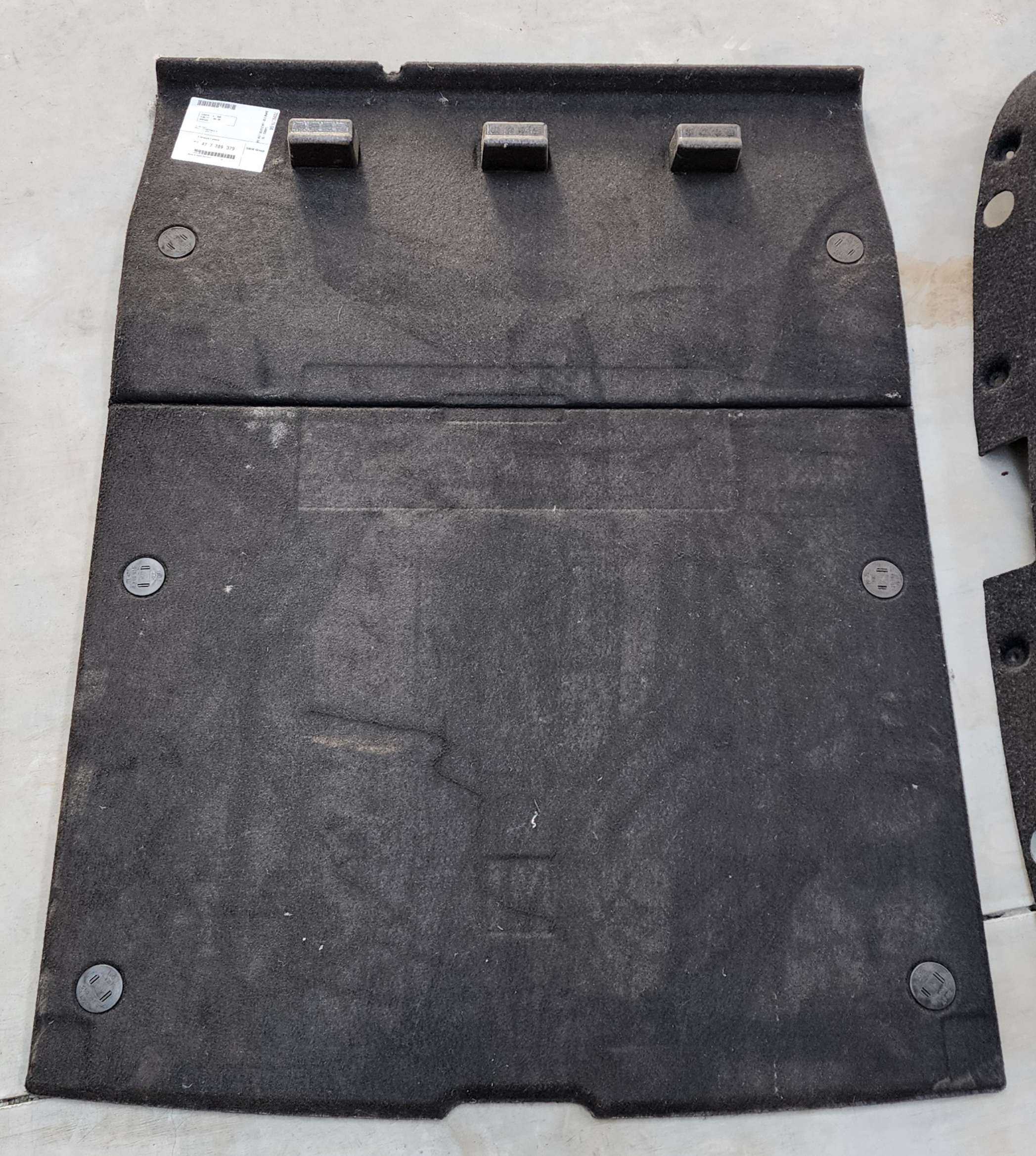 F32 TRUNK FLOOR LINER