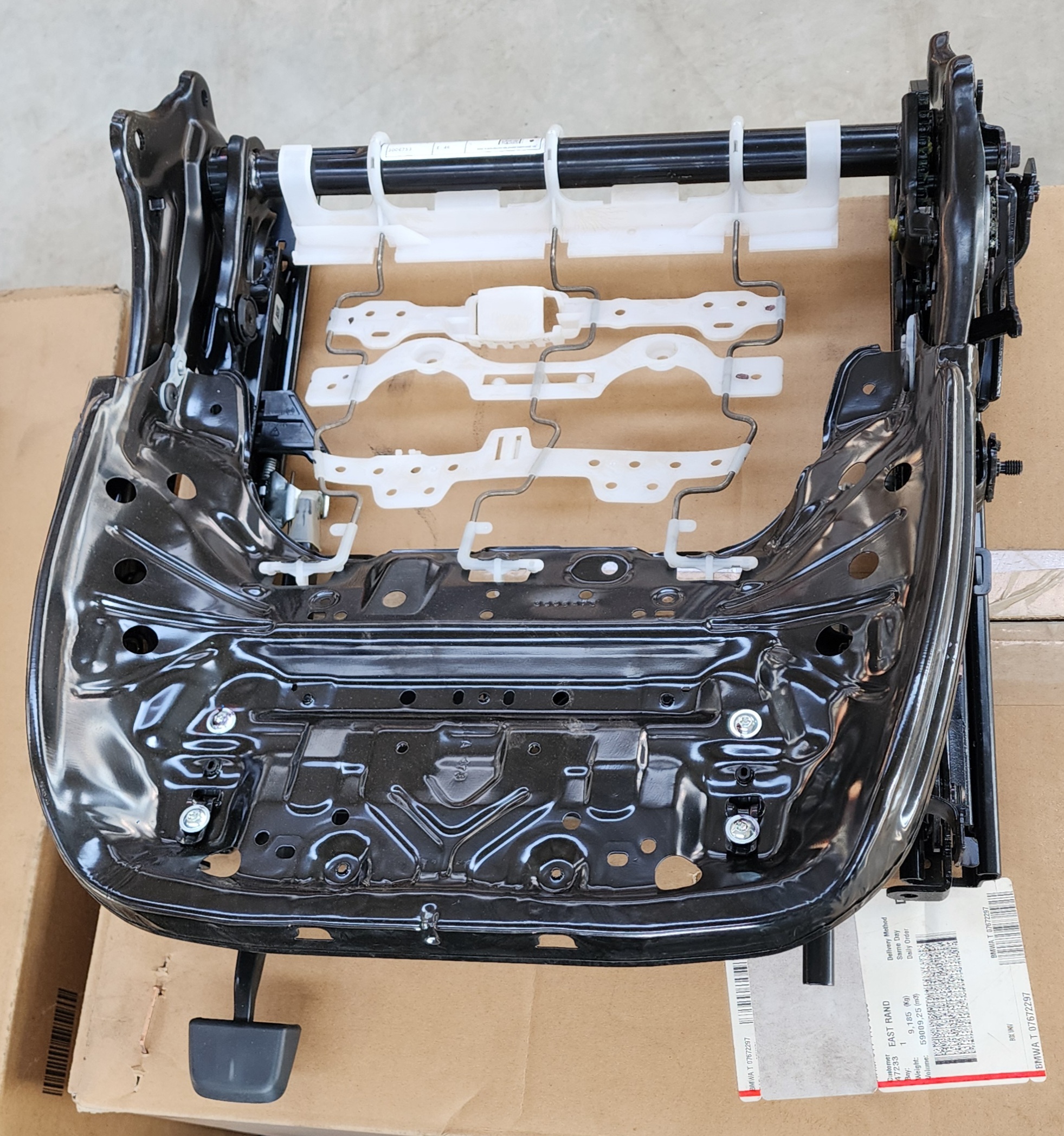 G20 Sports Seat Mechanism Left