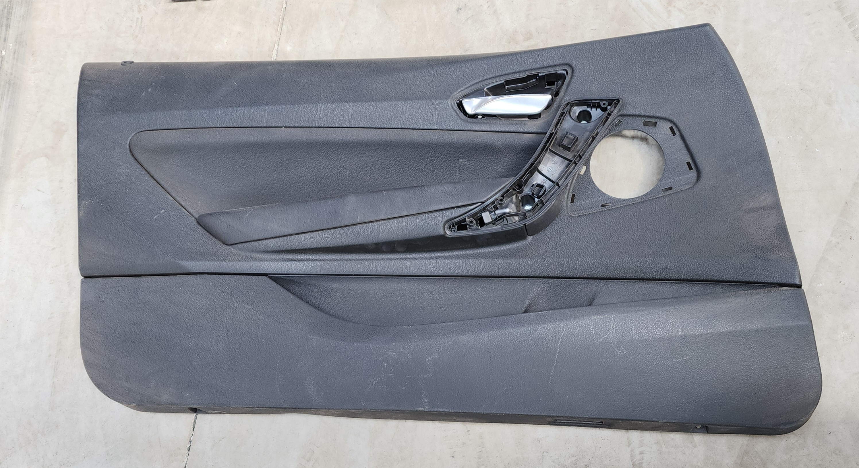 F22 LEFT FRONT DOOR PANEL