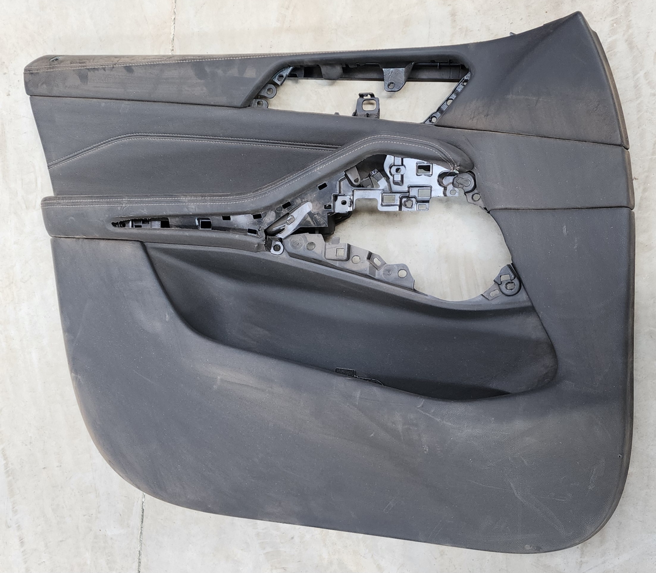 X5 G01 LEFT FRONT DOOR PANEL