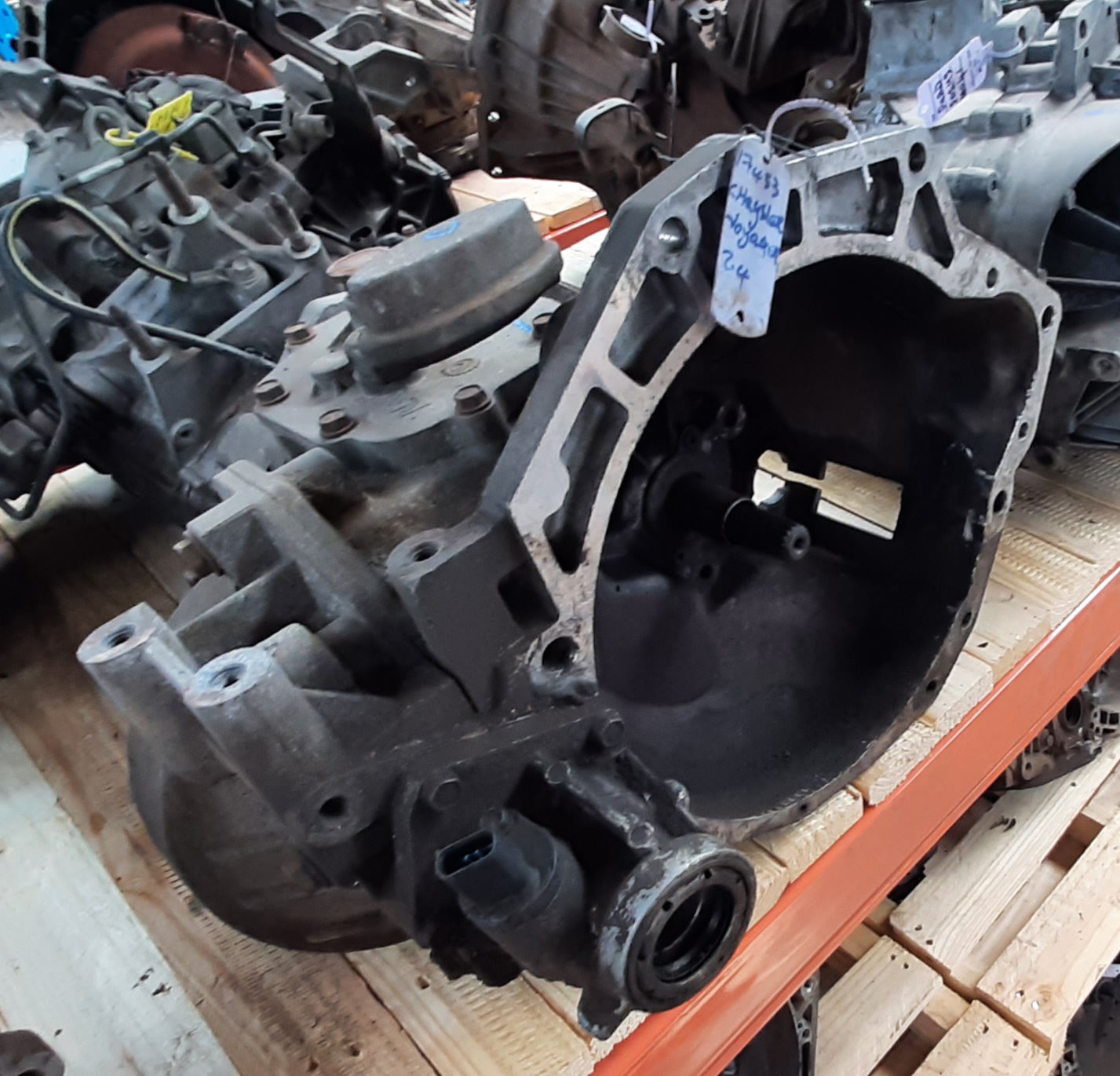 VOYAGER 2.4 MANUAL GEARBOX