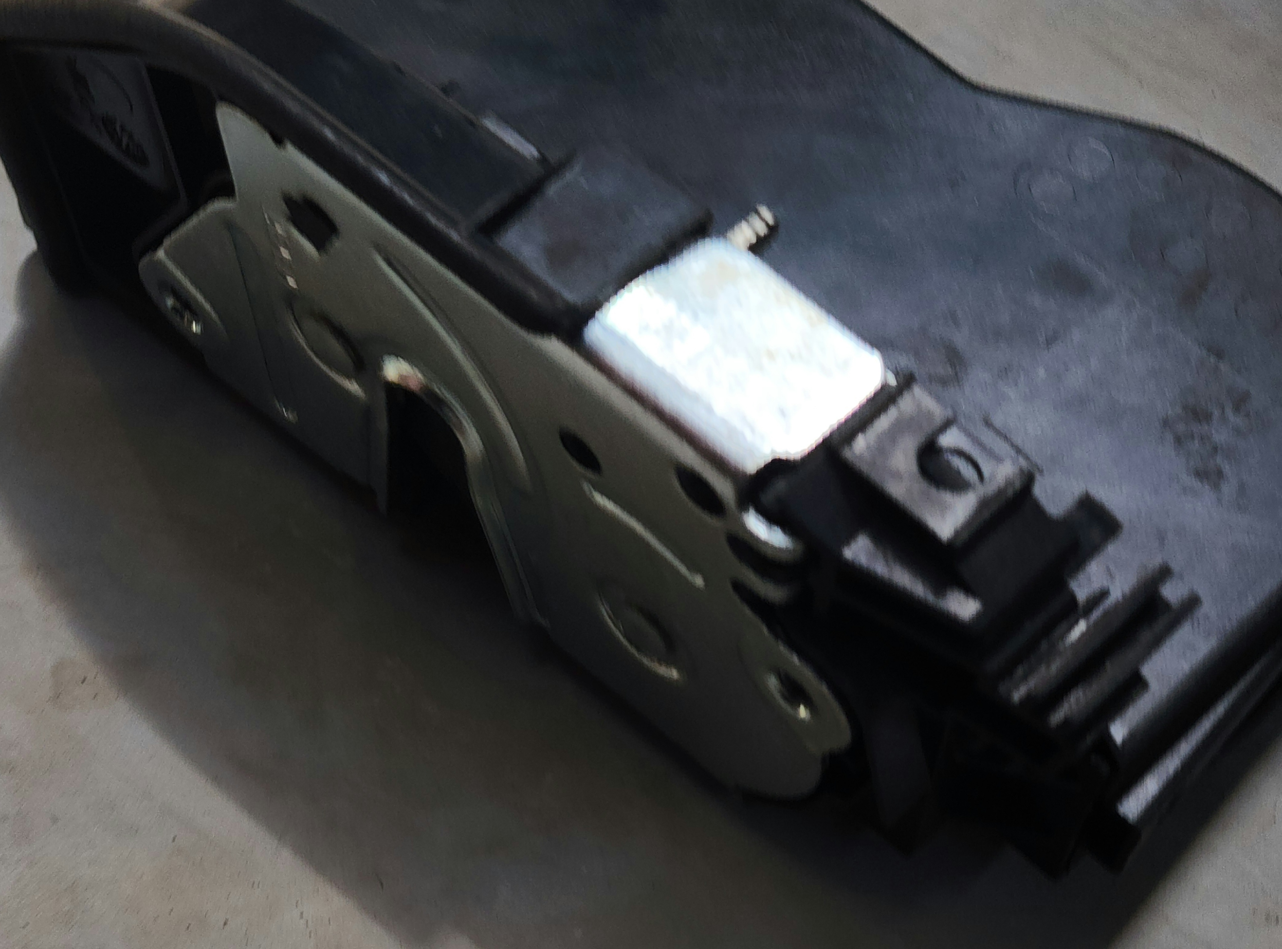 F48 X1 DOOR LOCK RIGHT REAR