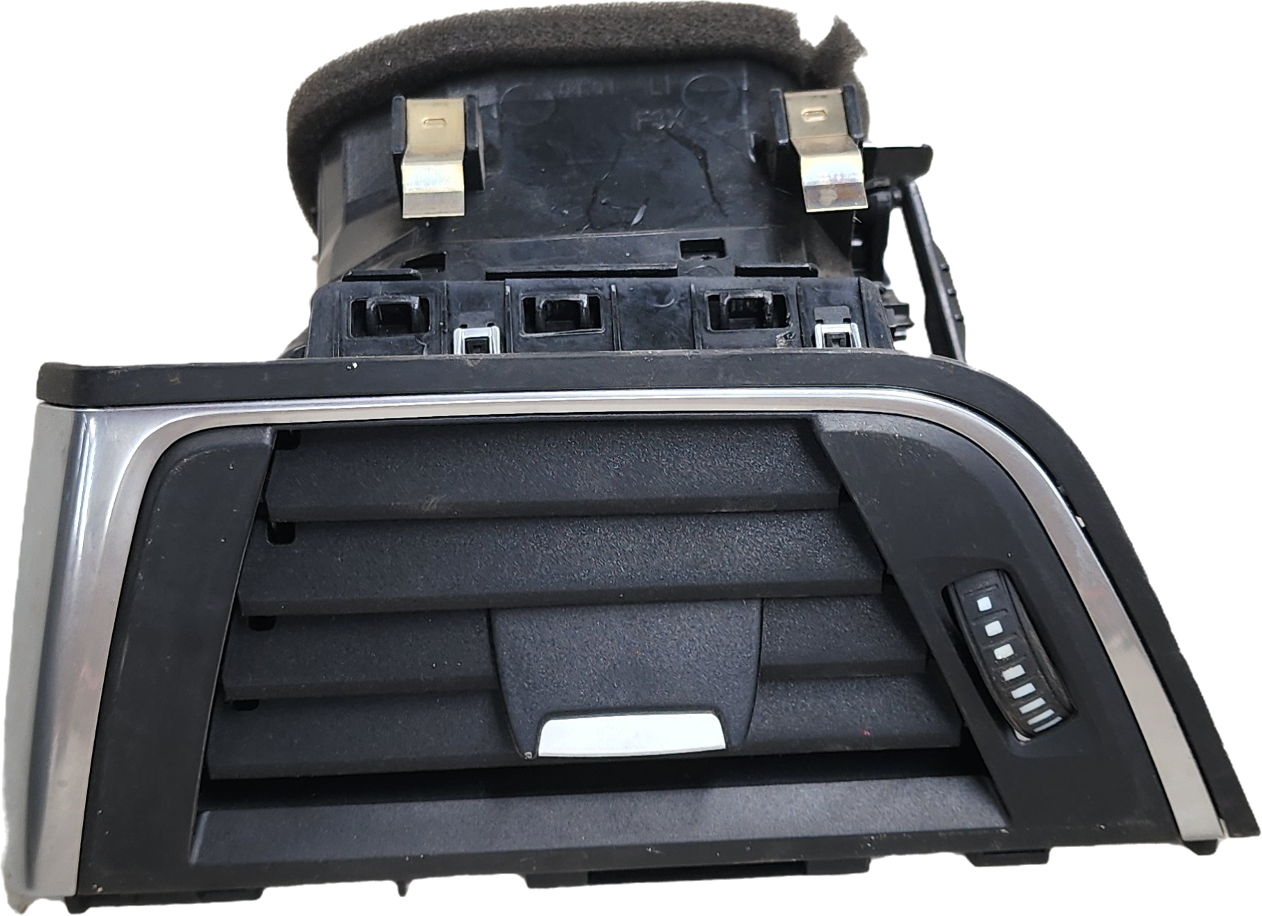 F30 LEFT DASH VENT