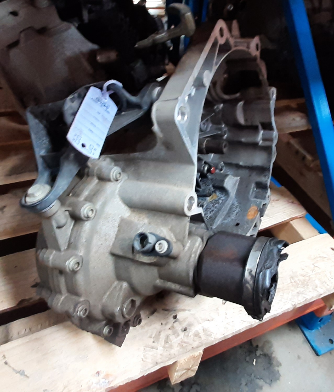 POLO 8 1.0 TSI MANUAL GEARBOX