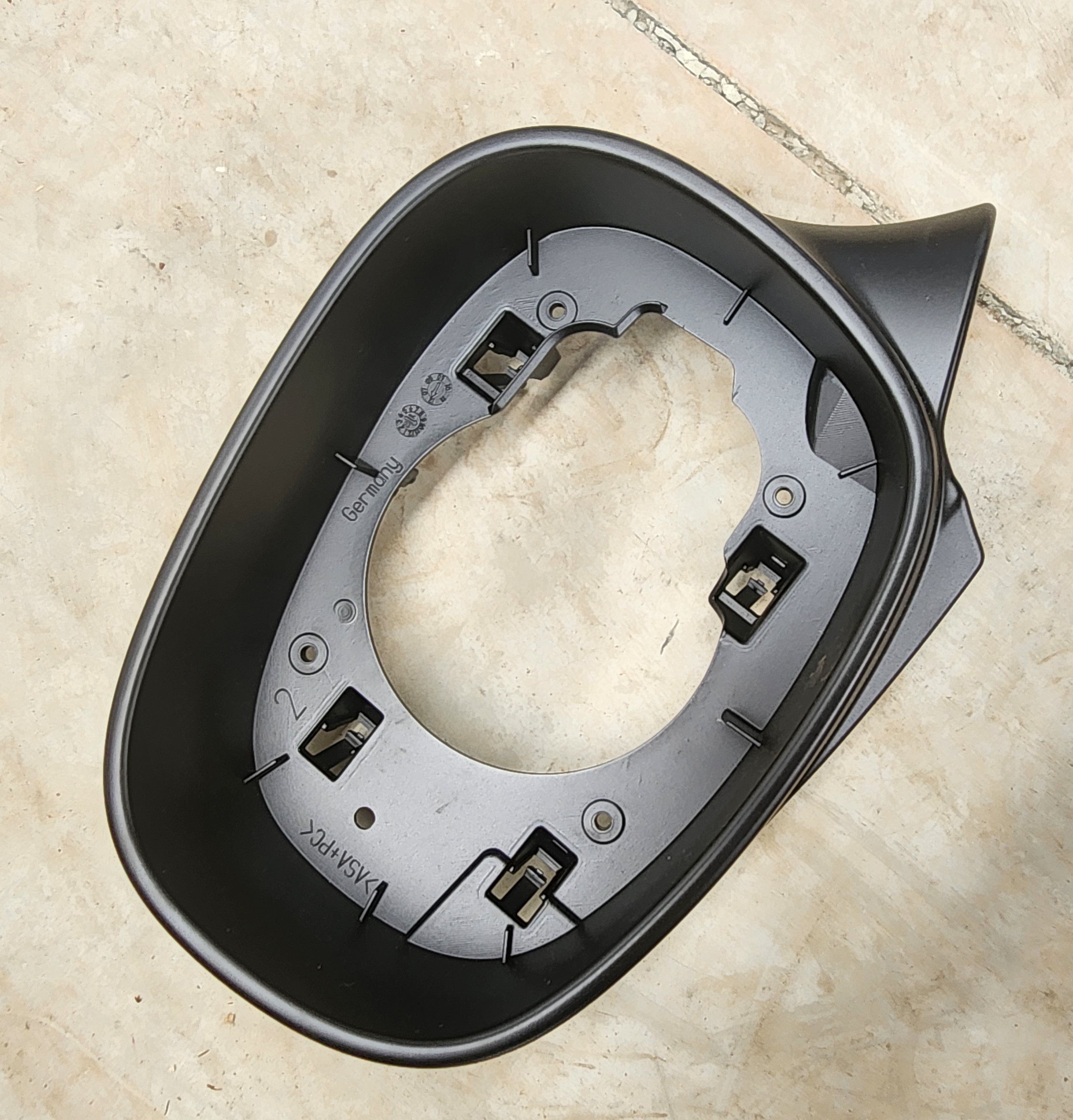 E90 MIRROR SUPPORTING RING LEFT