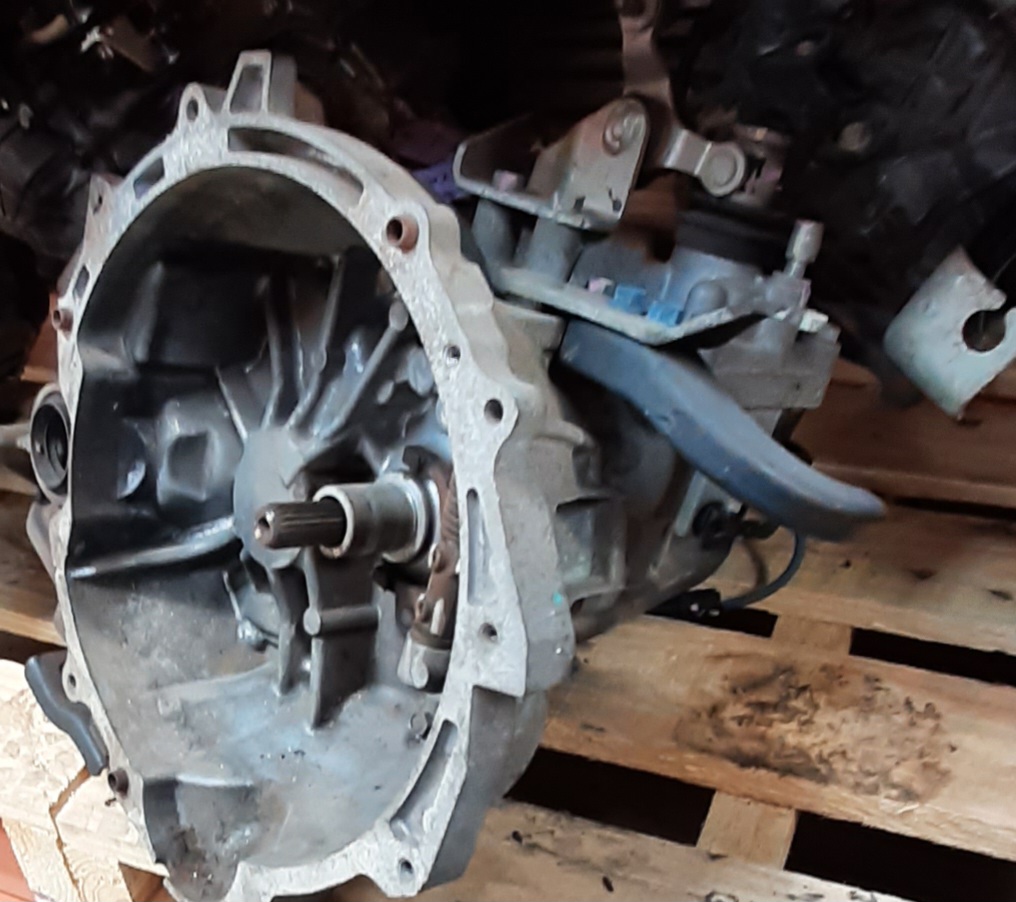 Mirage 1.2 manual Gearbox