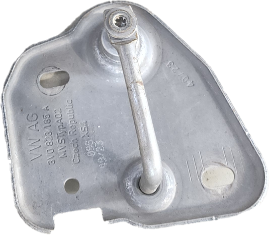 POLO MK 8/9 BONNET CATCH LEFT