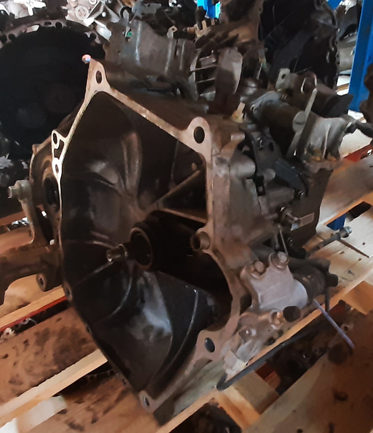 BR-V 1.5 TREND MANUAL GEARBOX