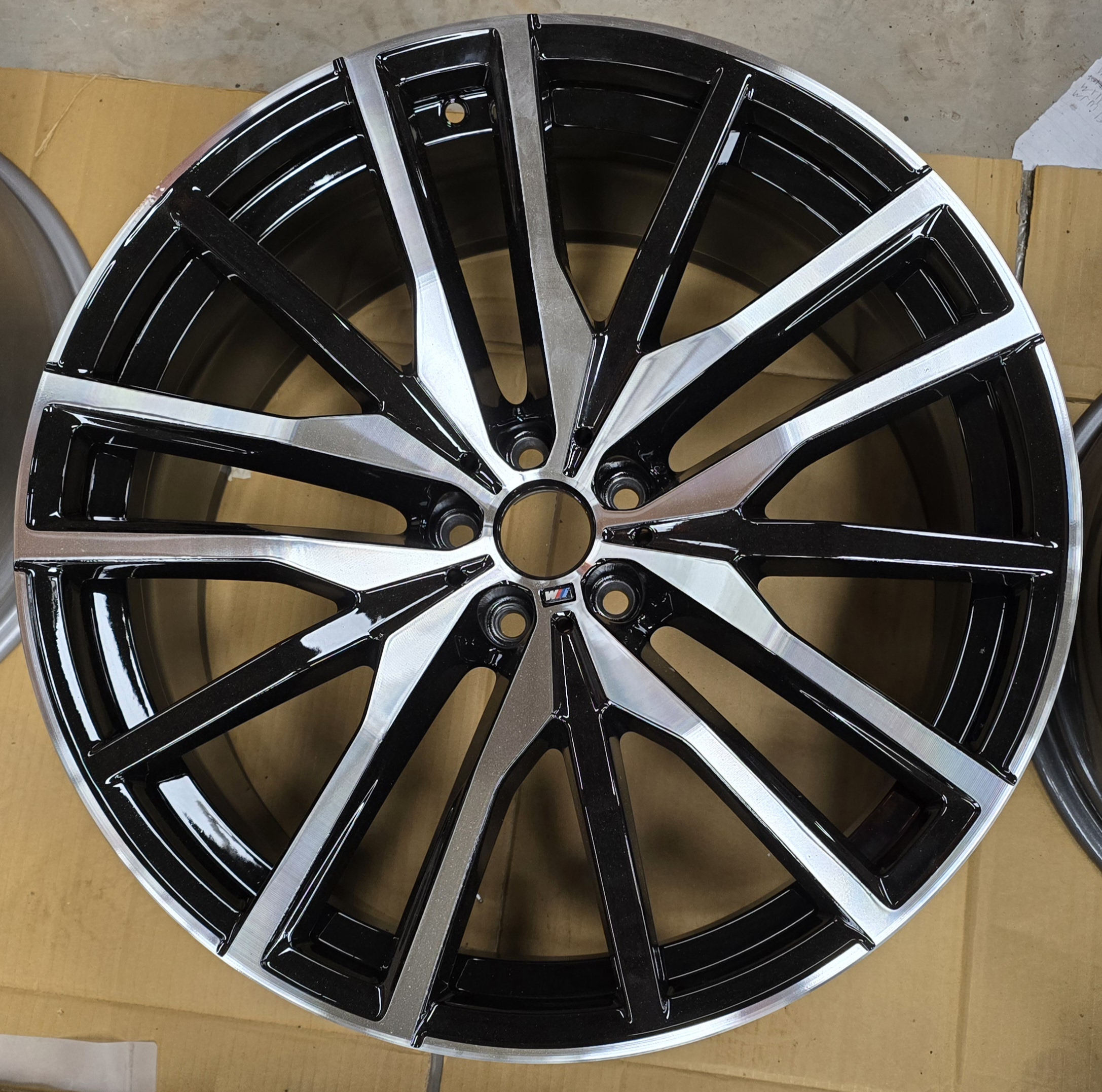 X6 G06 MAG RIM 22”