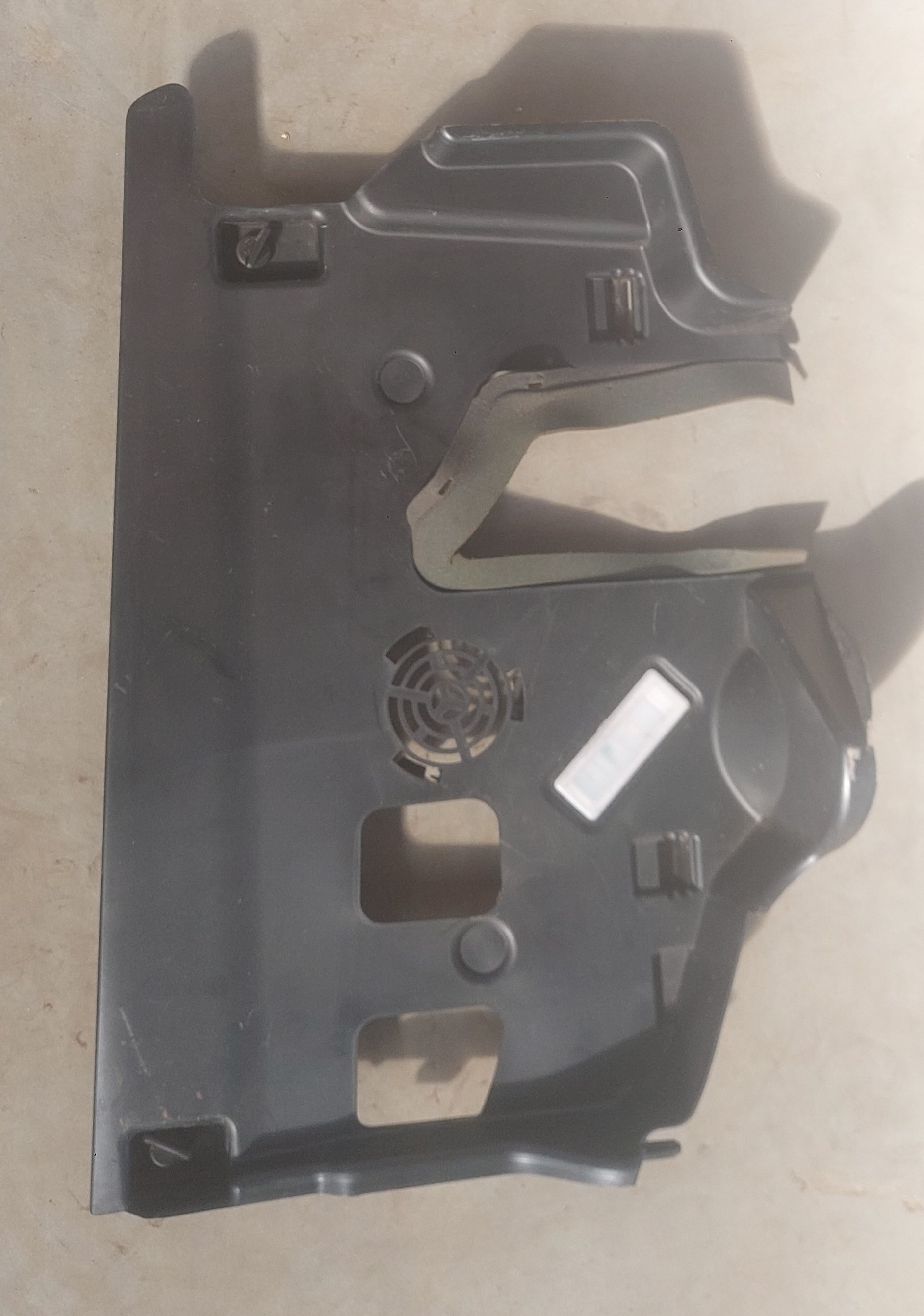 X3 G01 FOOTWELL COVER
