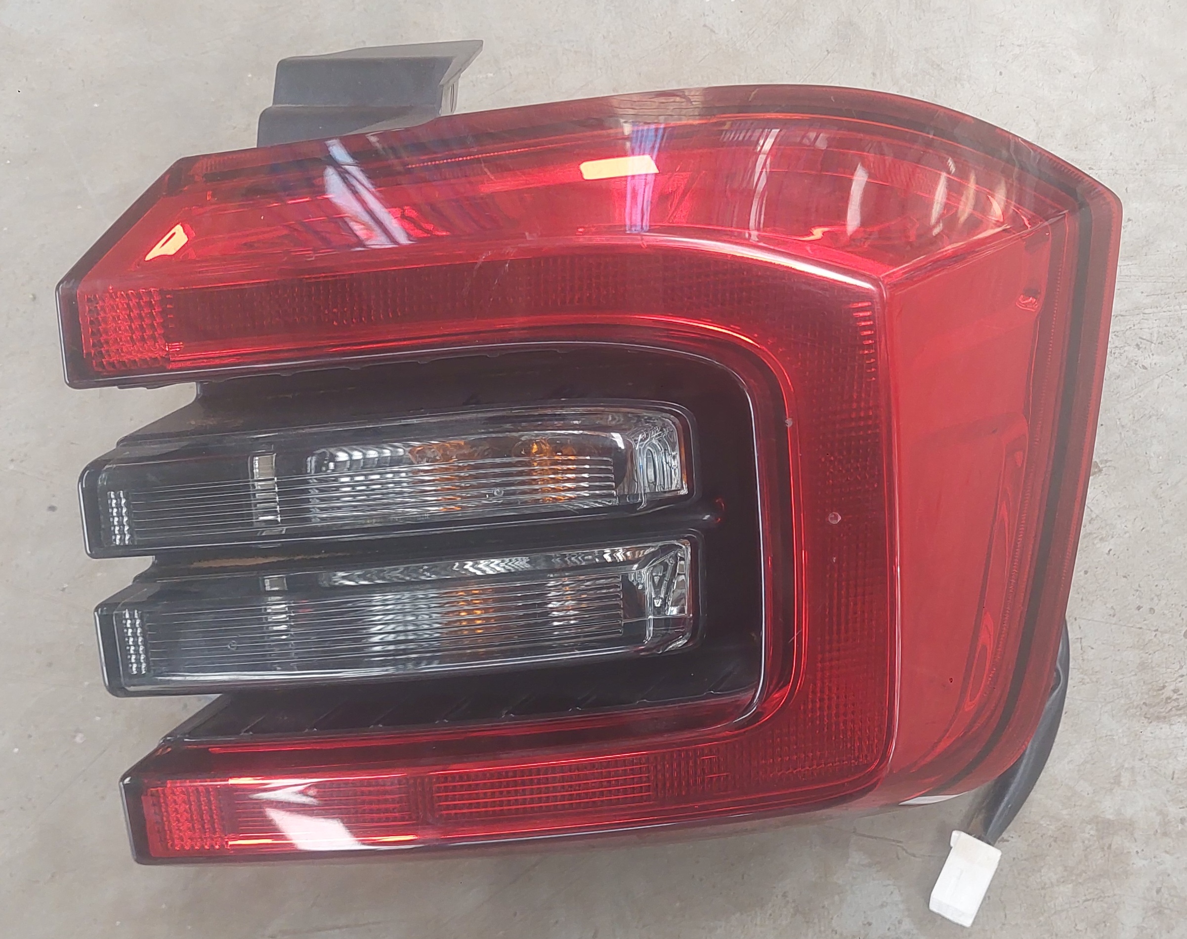 TIGGO 4 PRO RIGHT OUTER TAILLAMP