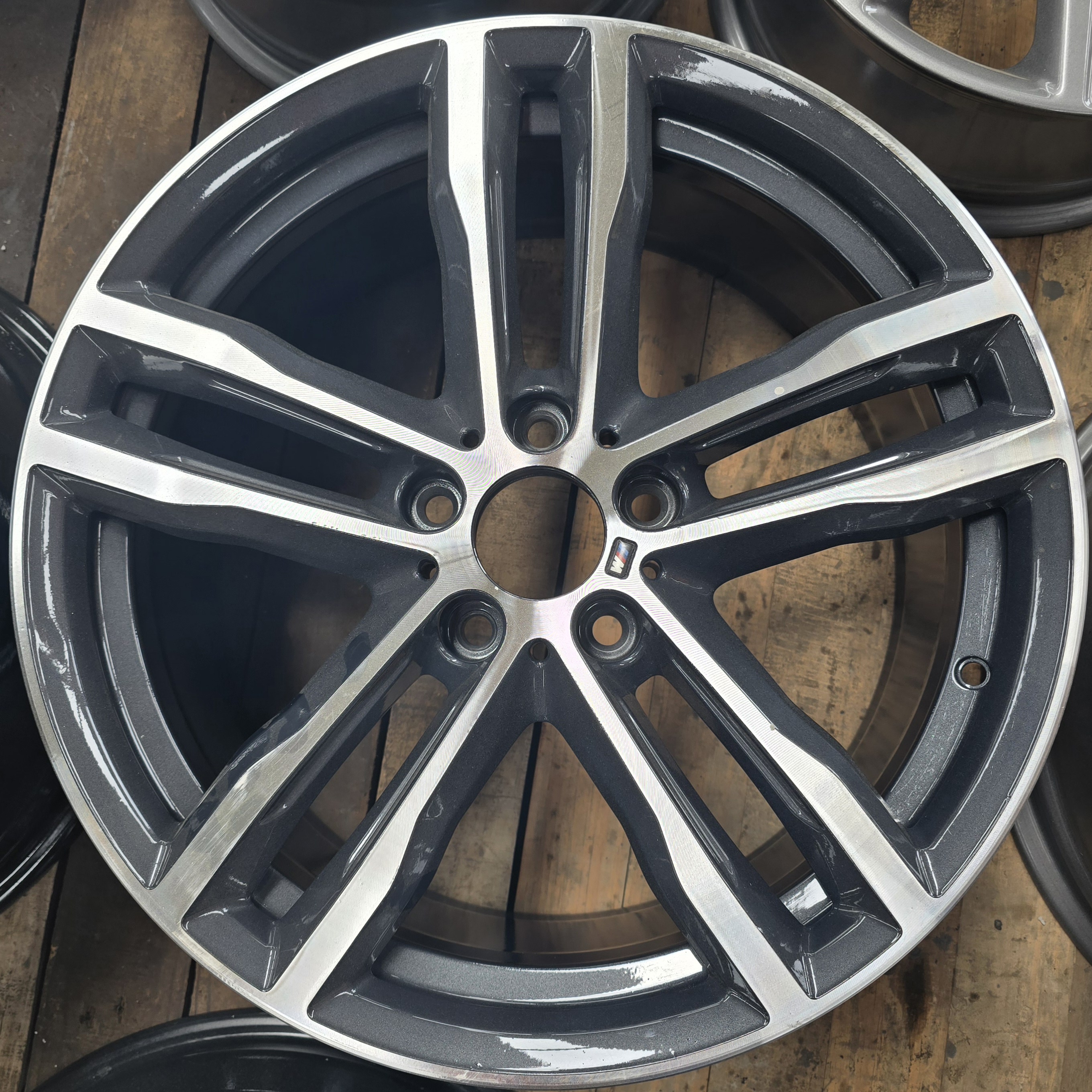 F30 MAG RIM 19"