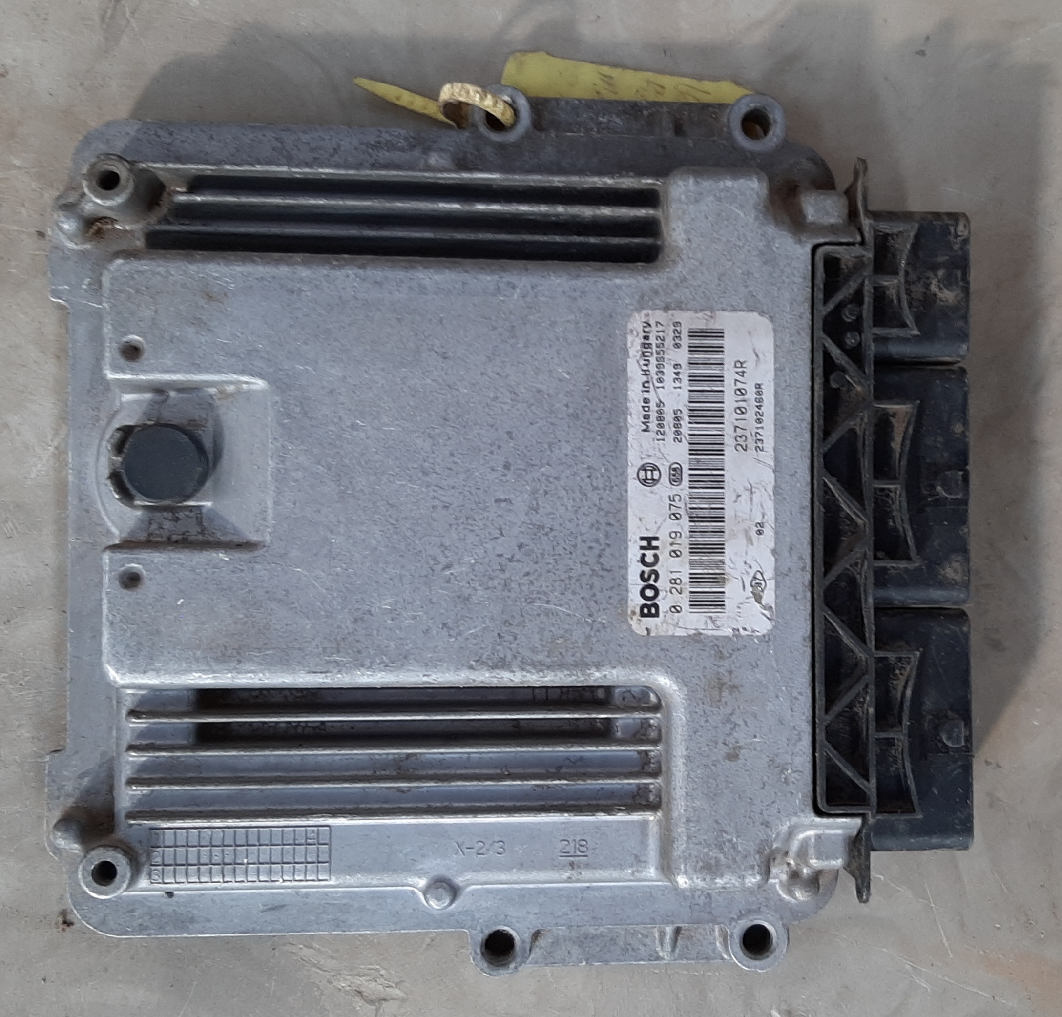 MEGANE III 1.6 DCI ENGINE CONTROL UNIT