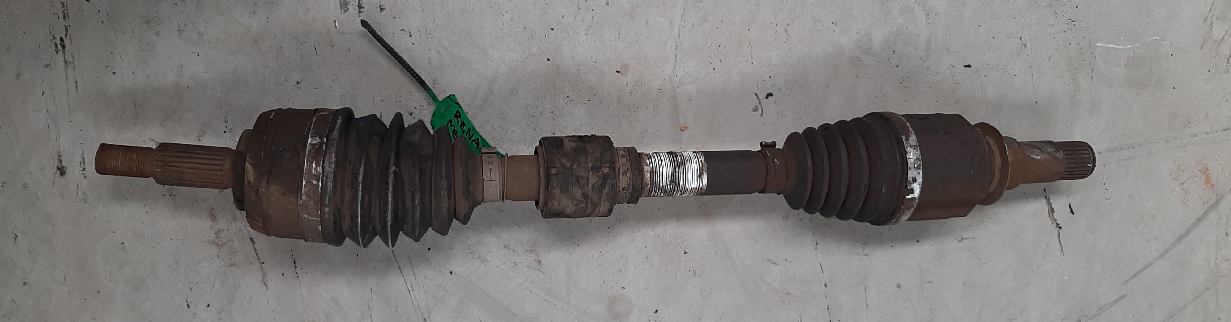 MEGANE 4 1.2T GT LEFT HAND CV SHAFT COMPLETE