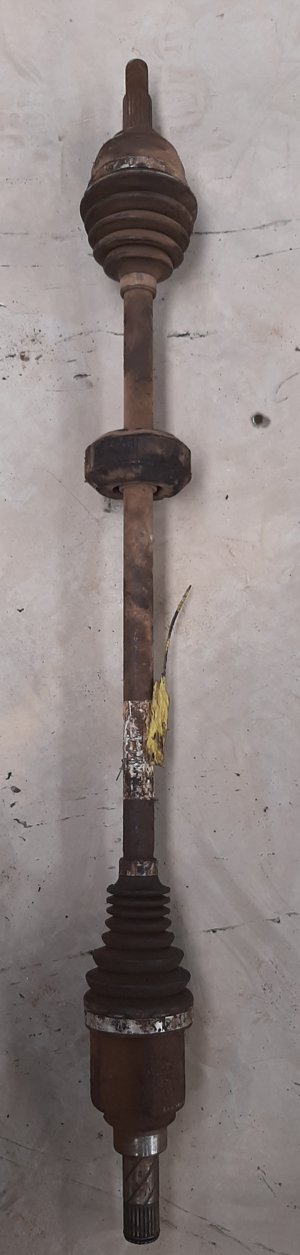 SANDERO 900T RIGHT HAND CV SHAFT COMPLETE
