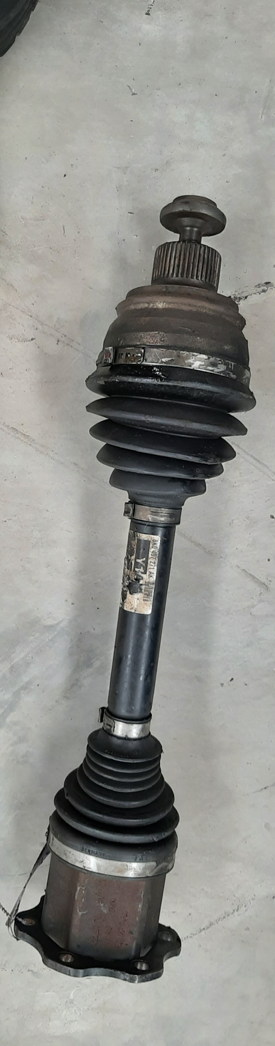 A4 2.0 TDI RIGHT HAND CV SHAFT COMPLETE