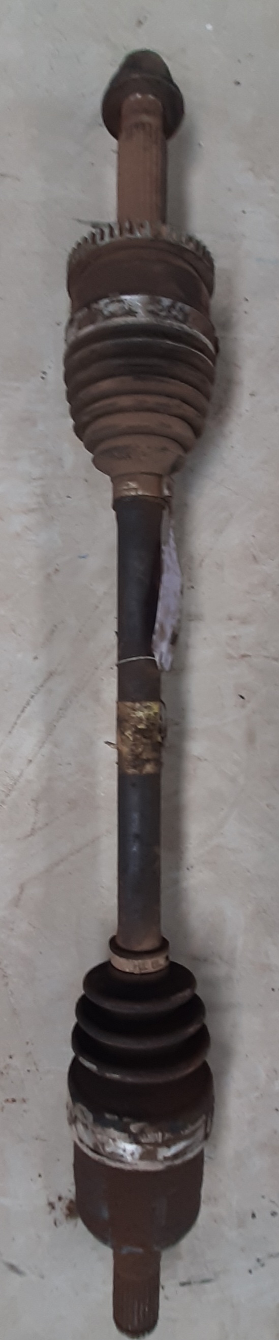 i20 1.2 LEFT HAND CV SHAFT COMPLETE