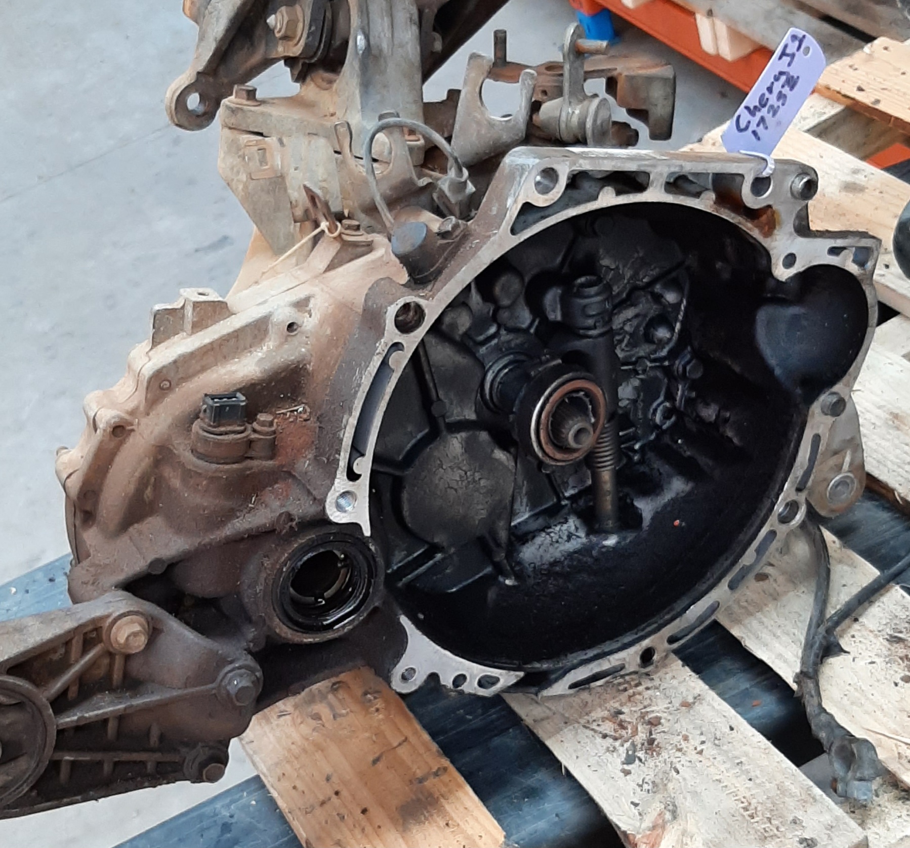 J1 1.3 TX MANUAL GEARBOX