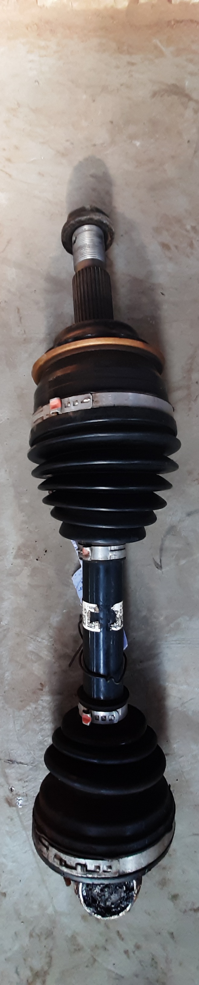 FORTUNER GD 2.4 4X4 AUTO LEFT FRONT CV SHAFT COMPLETE