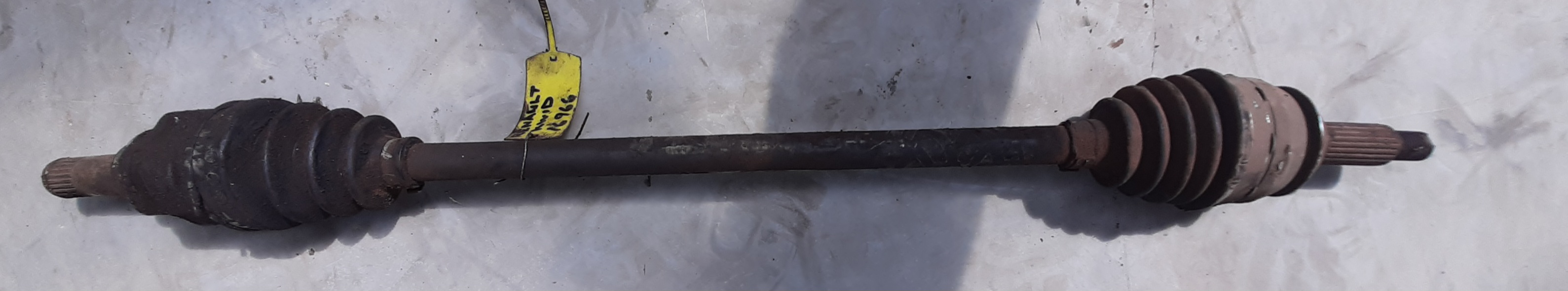 KWID 1.0 RIGHT HAND CV SHAFT COMPLETE