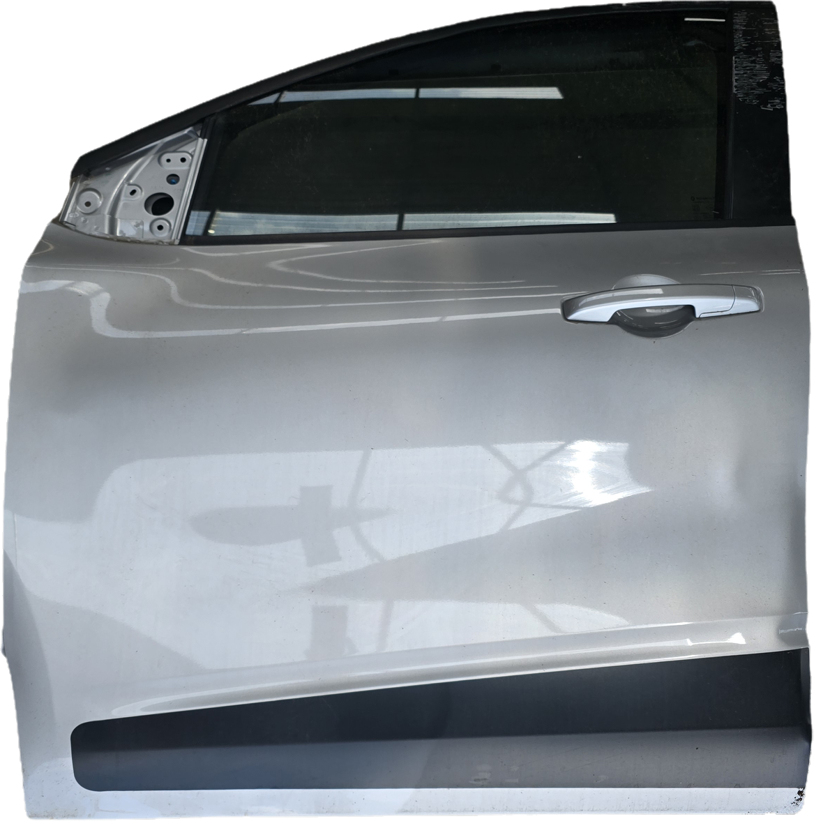 TRIBER LEFT FRT DOOR (SHELL ONLY) DAMAGED