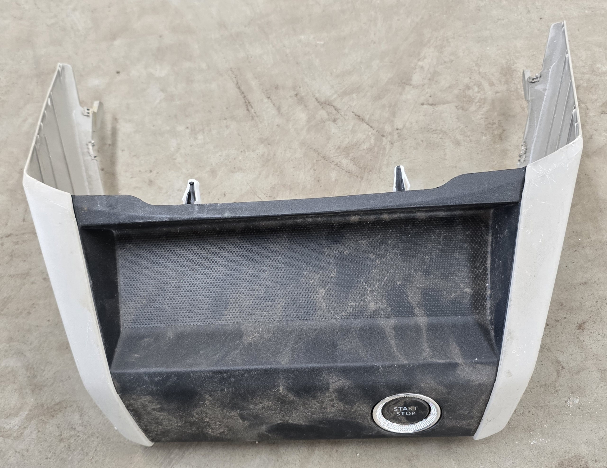 TRIBER START BUTTON CONSOLE UPPER