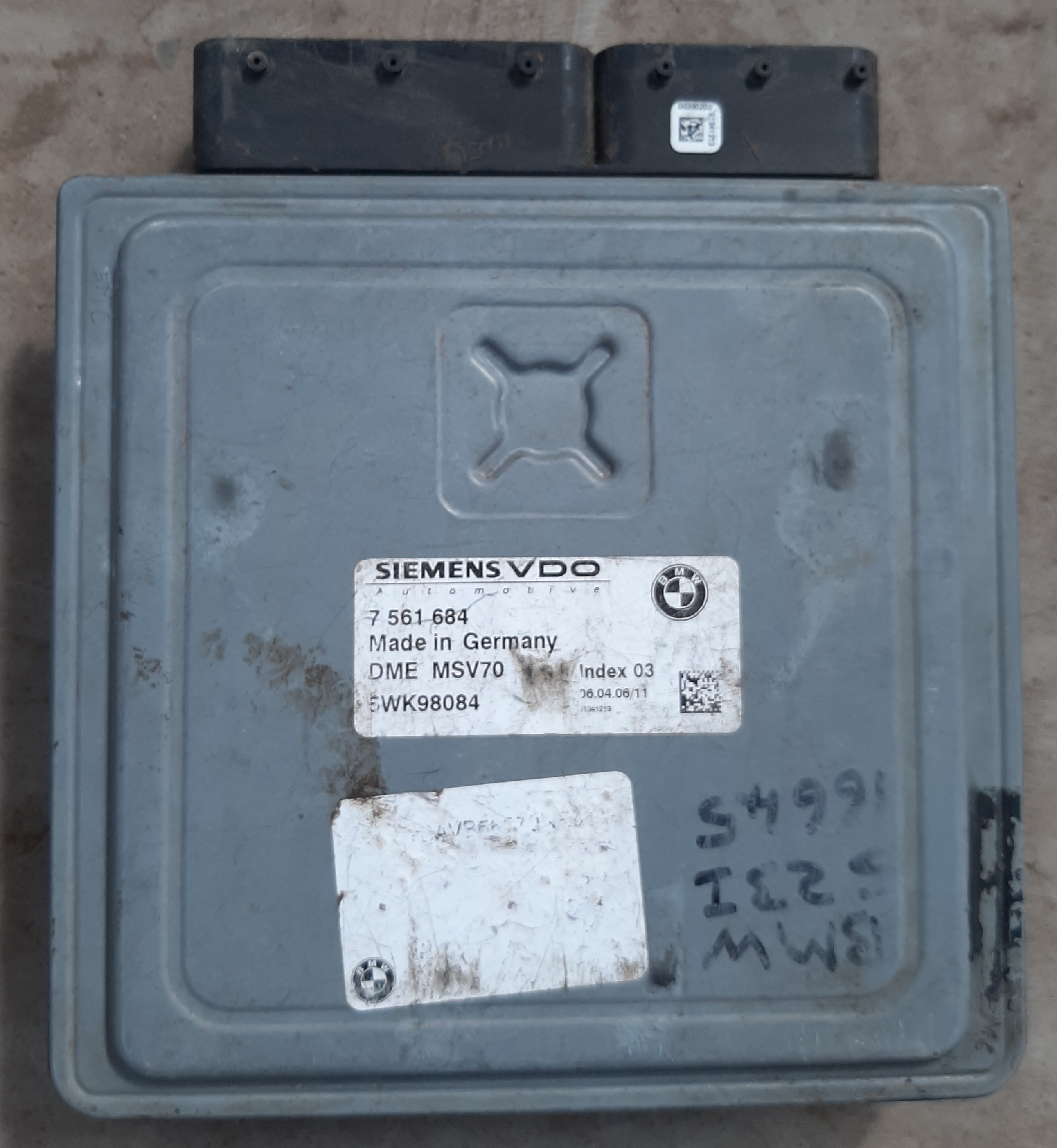 523i E60 ENGINE CONTROL UNIT