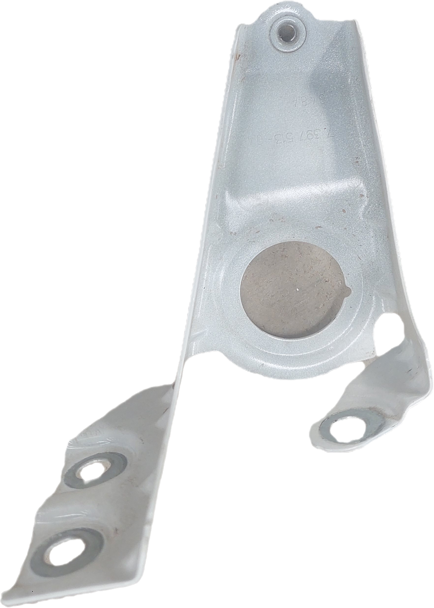 X3 G01 LEFT FRONT LOWER SIDE PANEL BRKT