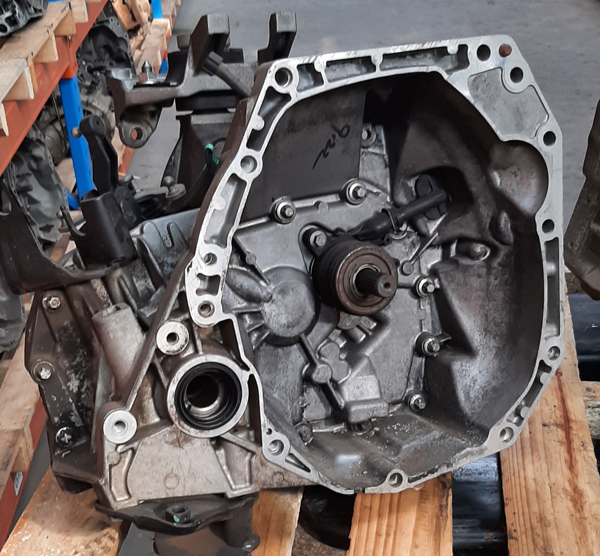 ALMERA 1.5 MANUAL GEARBOX
