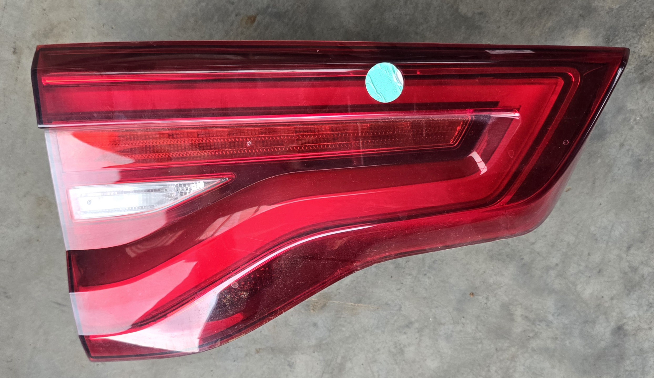 X3 G01 LEFT INNER TAILLAMP