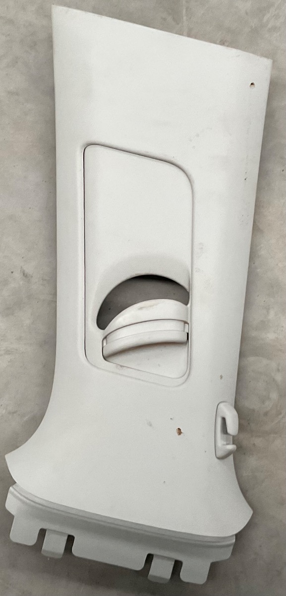 POLO INNER B PILLAR UPPER TRIM