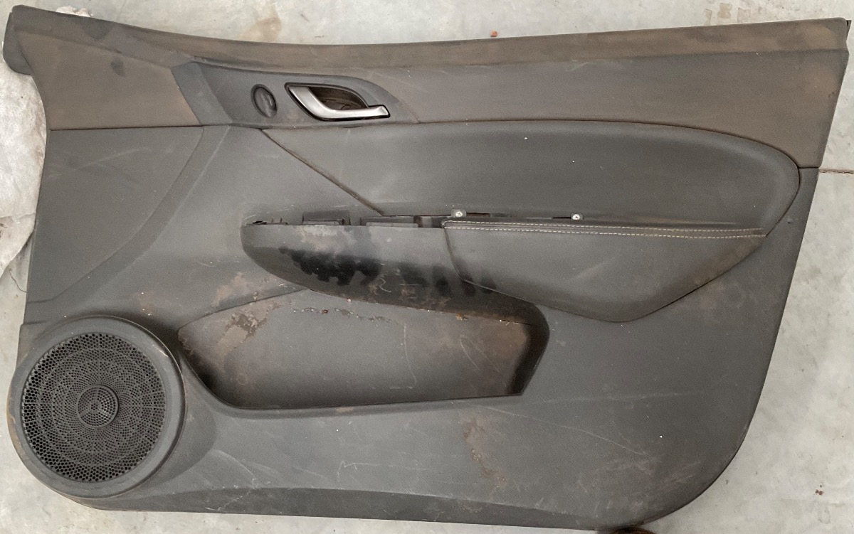 CIVIC RIGHT FRONT DOOR PANNEL
