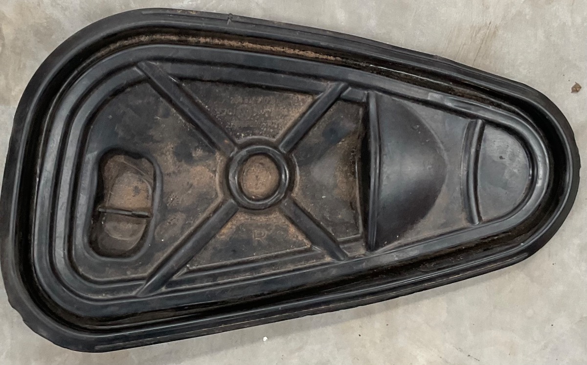 POLO MK 8/9 DOOR SOUNDPAD RIGHT FRONT