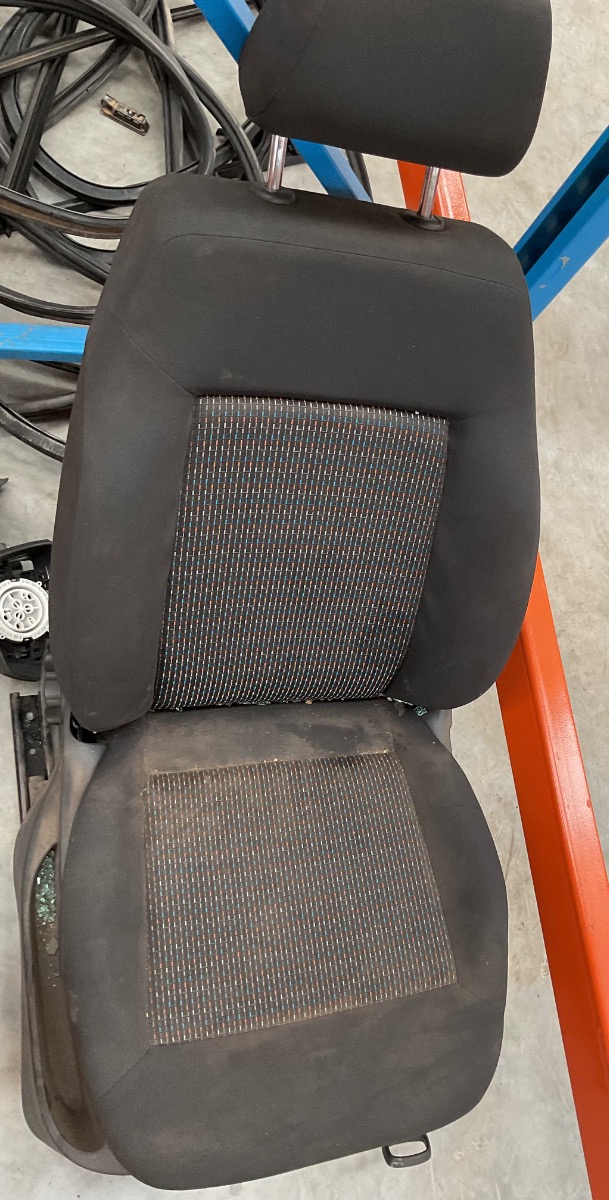 POLO SEAT RIGHT FRONT