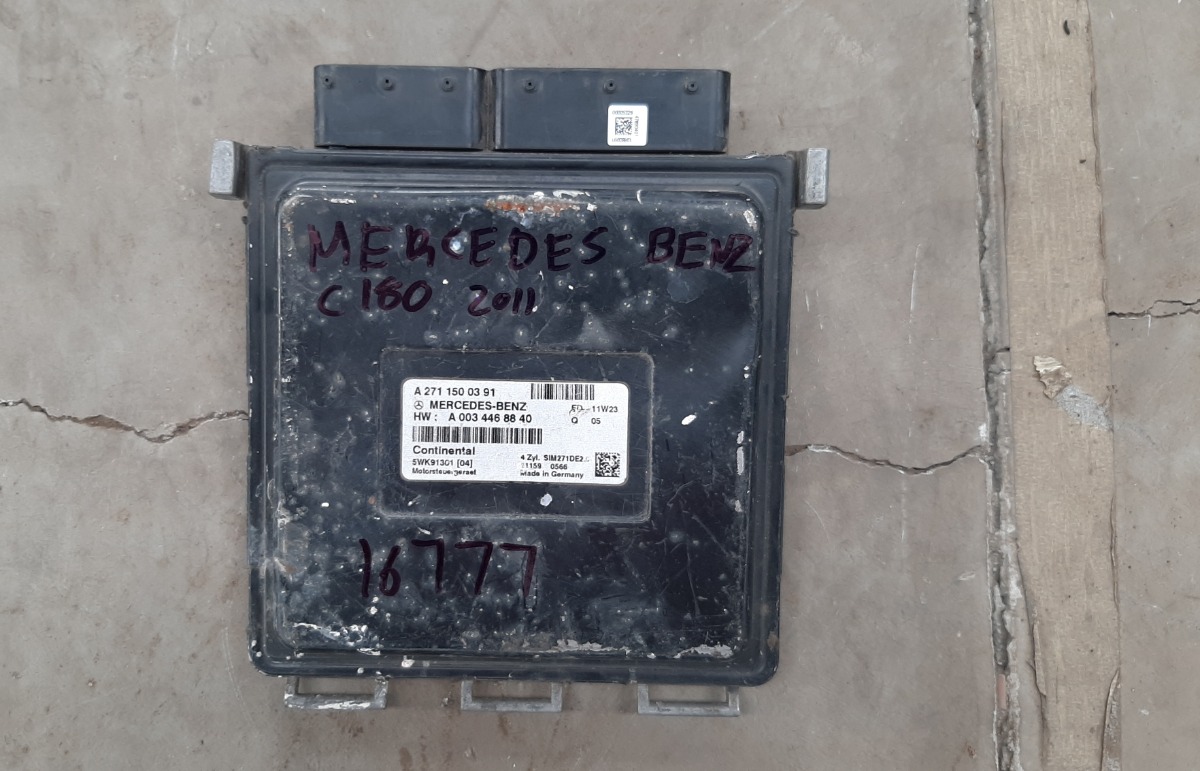W204 C180 ENGINE CONTROL UNIT