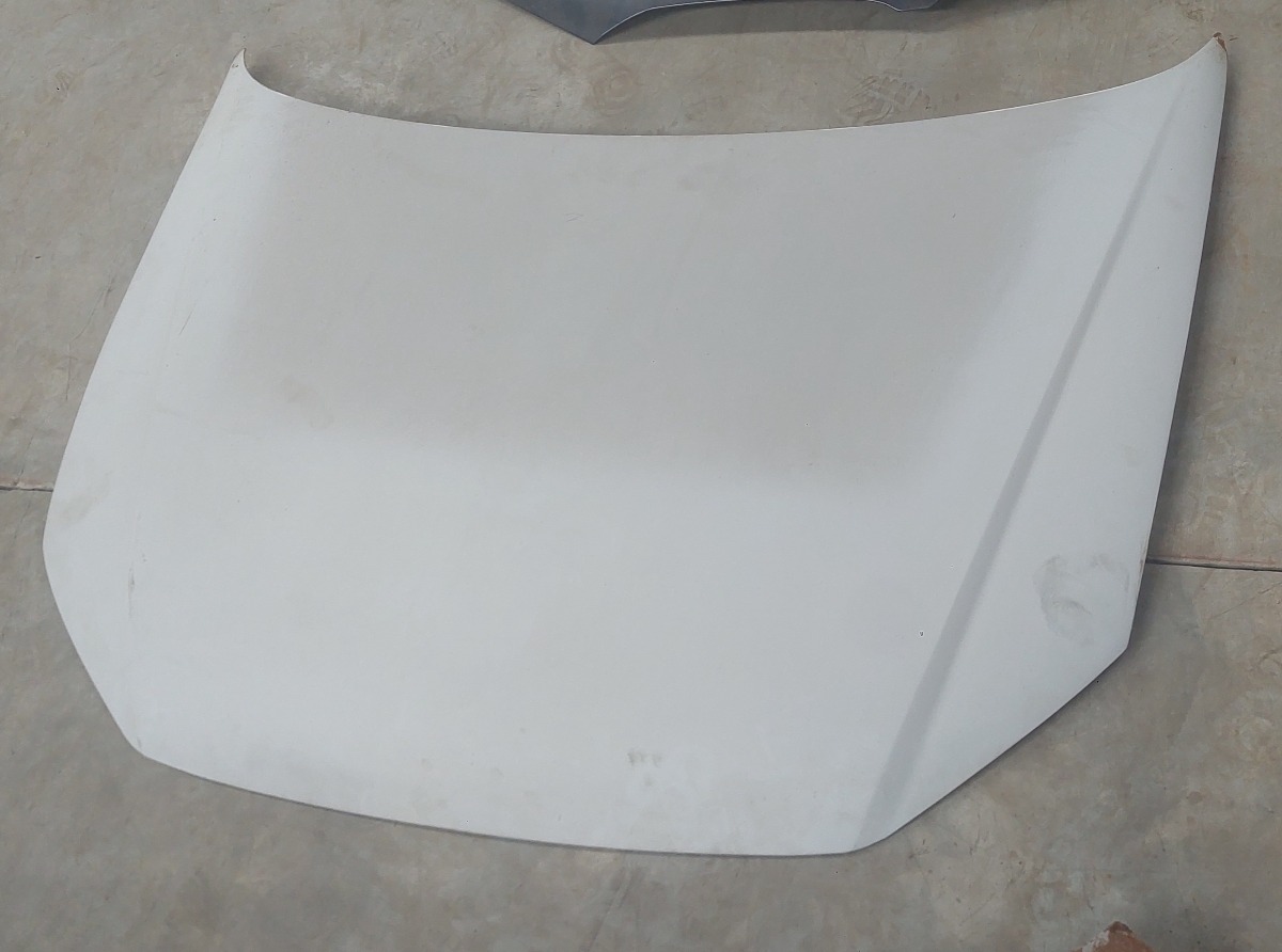 POLO MK 6 SEDAN BONNET