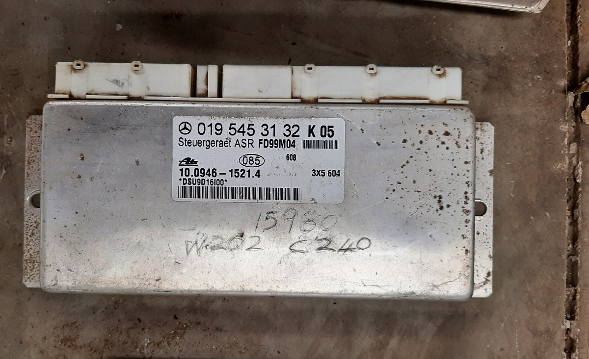 W202 C240 ENGINE CONTROL UNIT