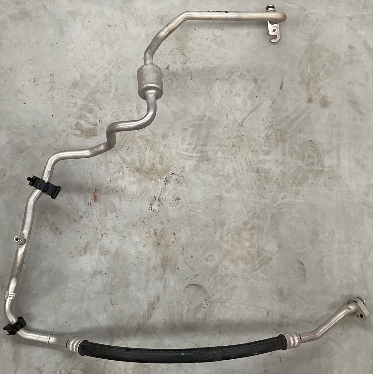 POLO MK 8/9 AIRCON PIPE LEFT