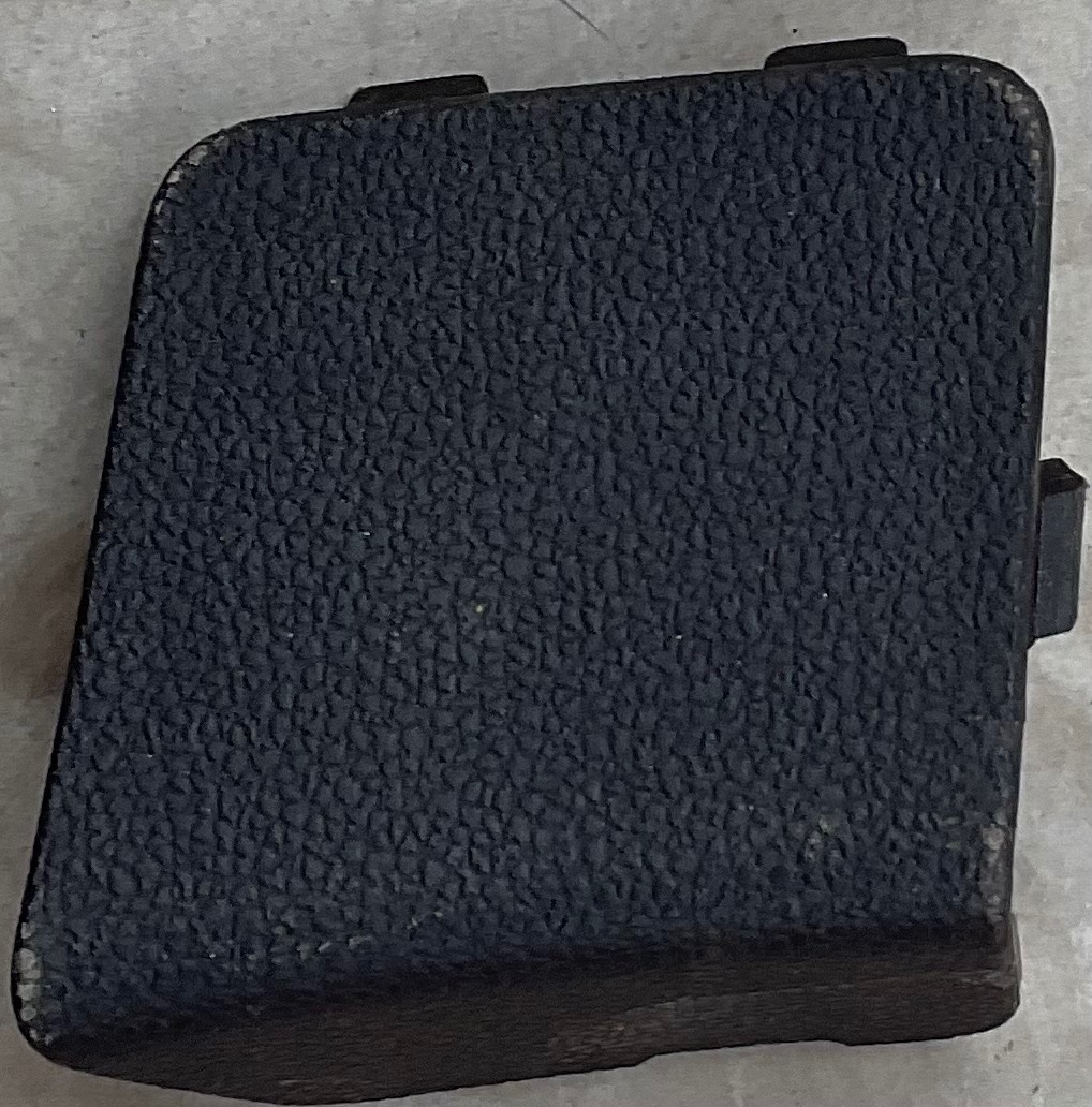 POLO VIVO INSPECTION COVER