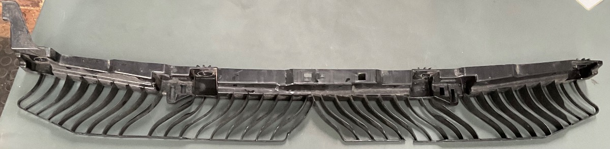 POLO REAR BUMPER CENTRE MOUNT
