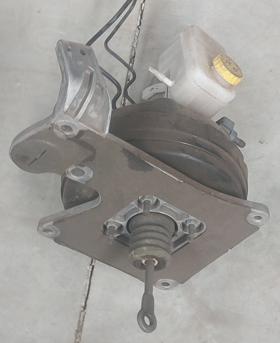 WRANGLER BRAKE BOOSTER WITH MASTER CYLINDER