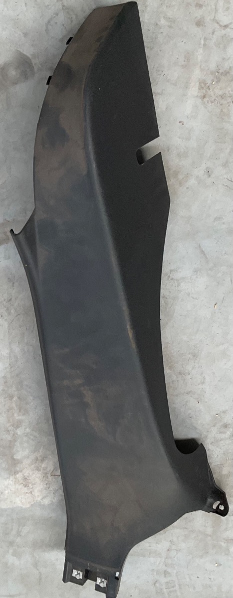 POLO MK 8/9 RIGHT REAR FENDER ARCH TRIM