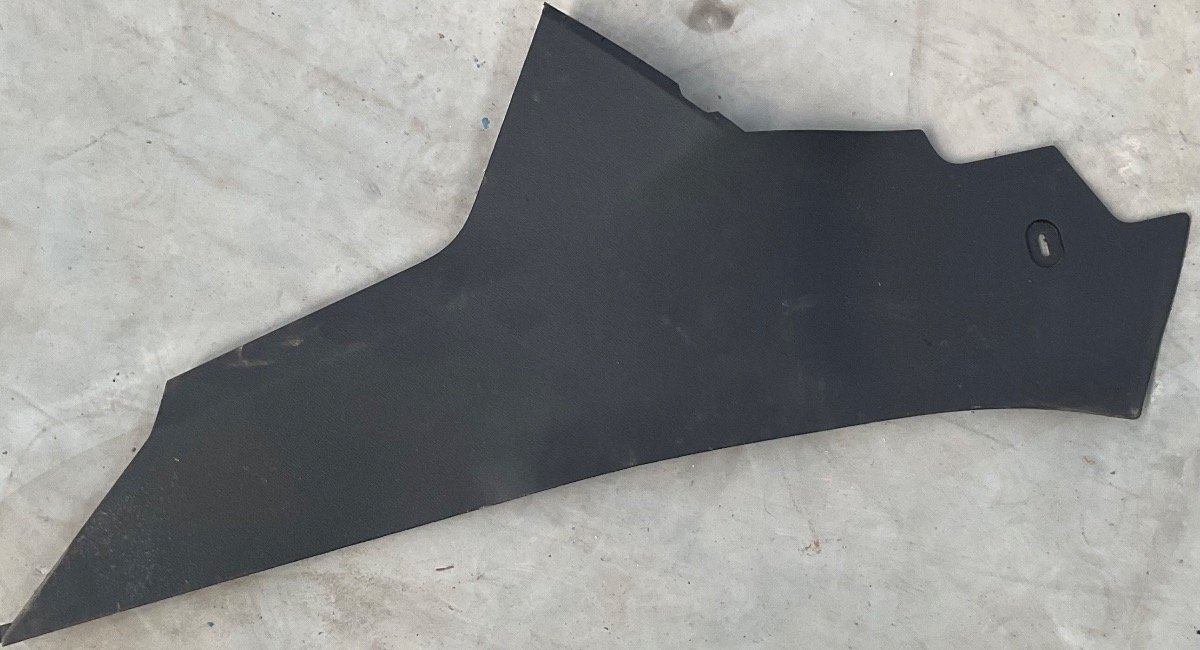 POLO MK 8/9 RIGHT CTR CONSOLE TRIM