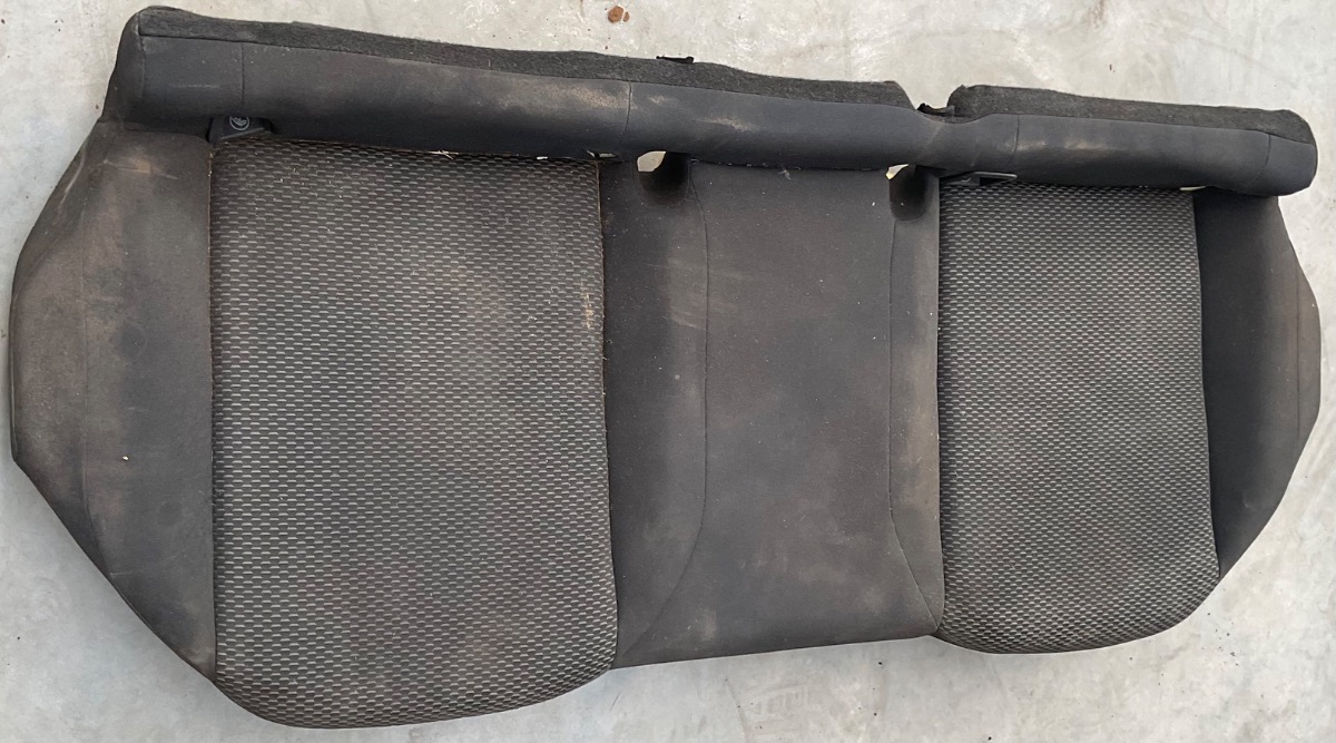 POLO MK 8/9 REAR SEAT LOWER