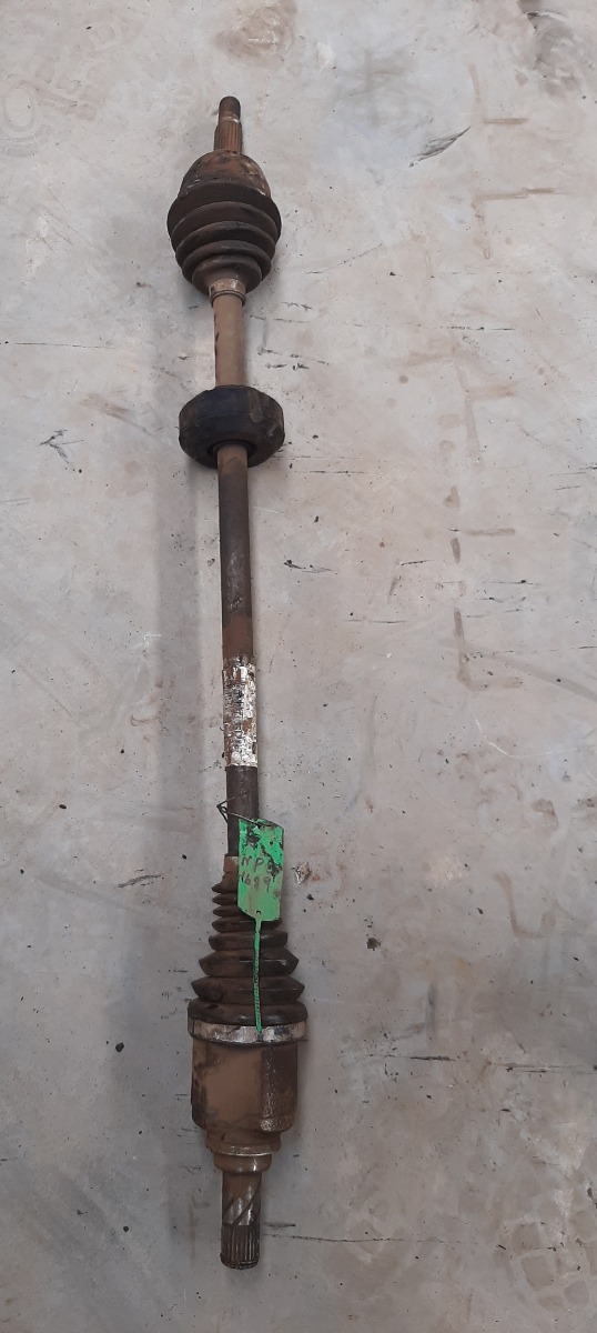NP200 1.6 8V RIGHT HAND CVSHAFT COMPLETE
