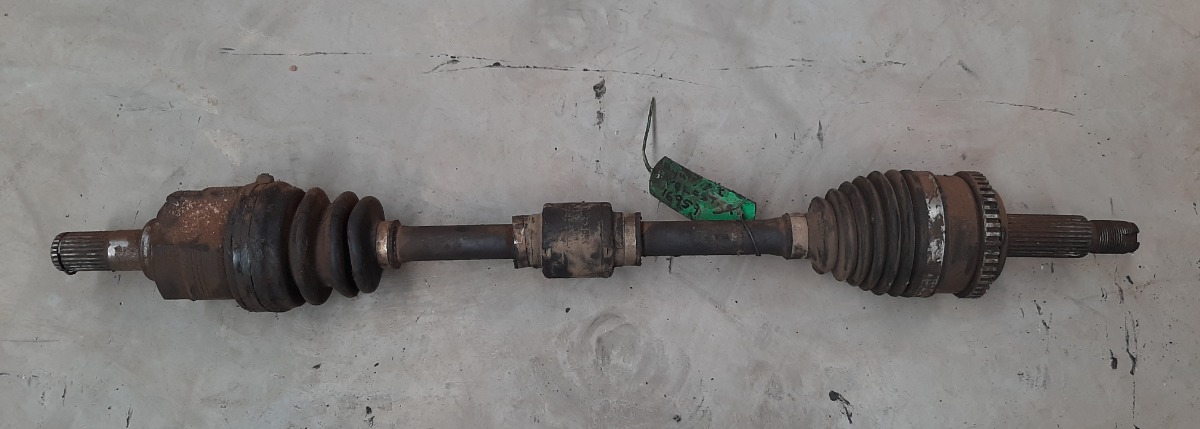 VELOSTER 1.6 i LEFT HAND CV SHAFT COMPLETE