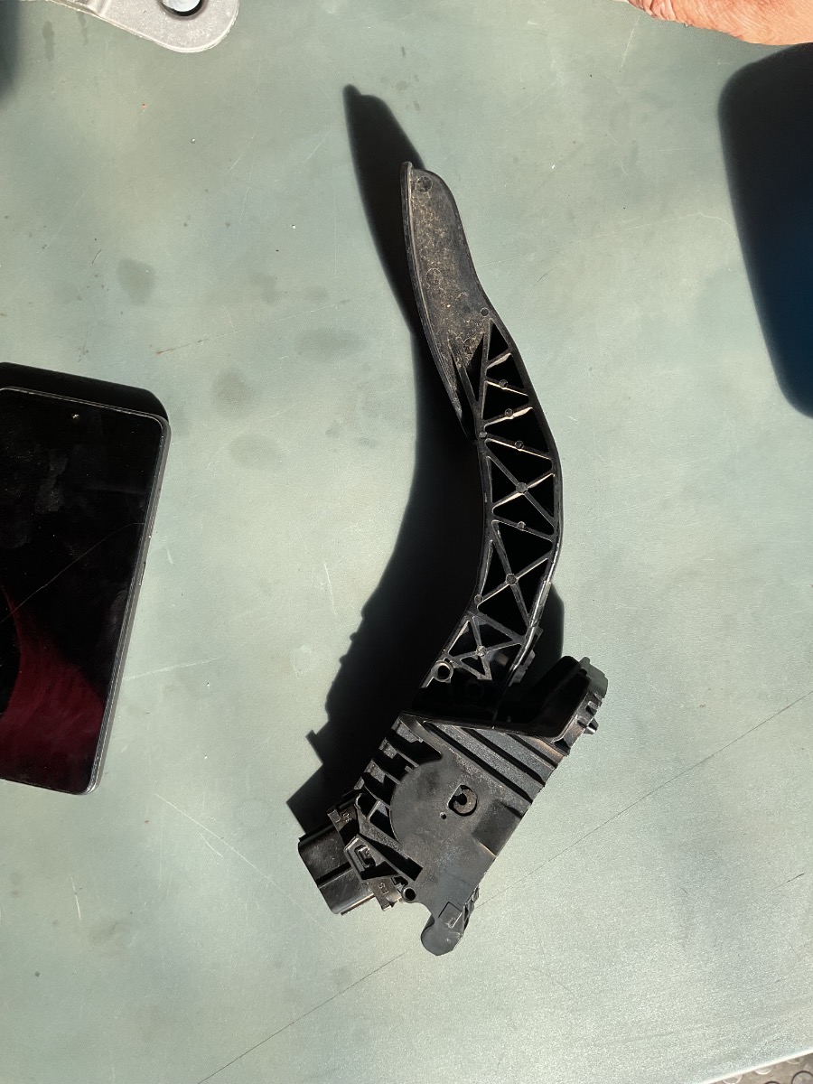 2022 Polo 1.0 TSI DSG Accelerator Pedal - Electric