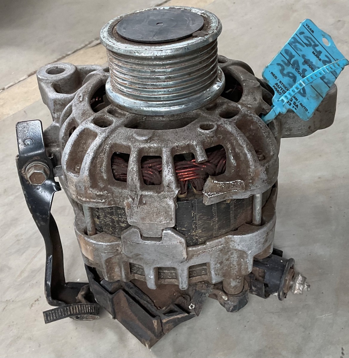 HILUX 2.8 ALTERNATOR
